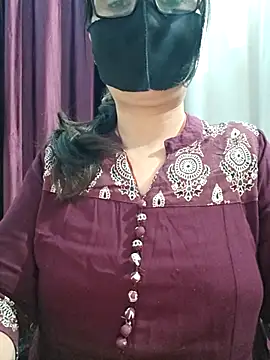 Snapshot of Aishwaryaa_69 chatting on 02.17.26 Aishwaryaa 69 online show from 02.17.26