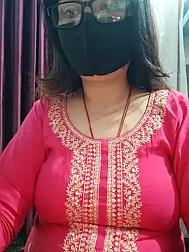 Snapshot of Aishwaryaa_69 chatting on 02.21.26 Aishwaryaa 69 online show from 02.21.26