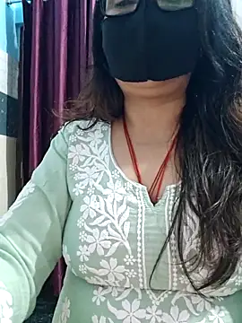 Snapshot of Aishwaryaa_69 chatting on 02.27.26 Aishwaryaa 69 online show from 02.27.26