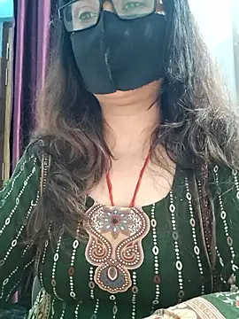 Snapshot of Aishwaryaa_69 chatting on 03.15.26 Aishwaryaa 69 online show from 03.15.26