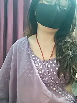 Snapshot of Aishwaryaa_69 chatting on 03.27.26 Aishwaryaa 69 online show from 03.27.26