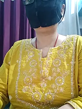 Snapshot of Aishwaryaa_69 chatting on 04.03.26 Aishwaryaa 69 online show from 04.03.26