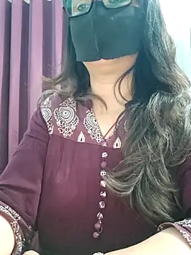 Snapshot of Aishwaryaa_69 chatting on 04.07.26 Aishwaryaa 69 online show from 04.07.26