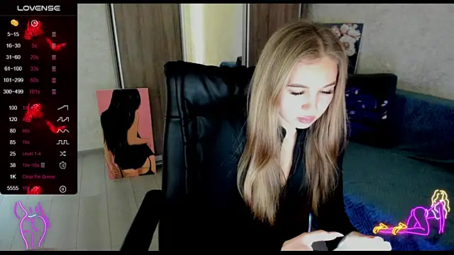  NigoNika online show from 02.06.25