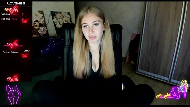  NigoNika online show from 10.17.25