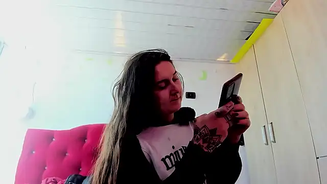 Sweet-Suck69 online show from 01.20.25