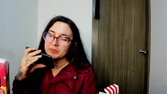 Sweet-Suck69 online show from 02.24.25