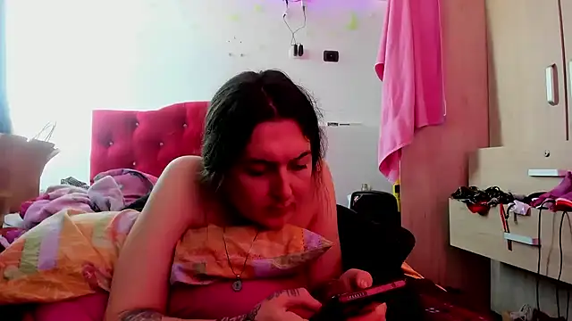 Sweet-Suck69 online show from 03.21.25