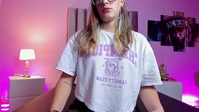 Giia paiige18 online show from 02.22.25