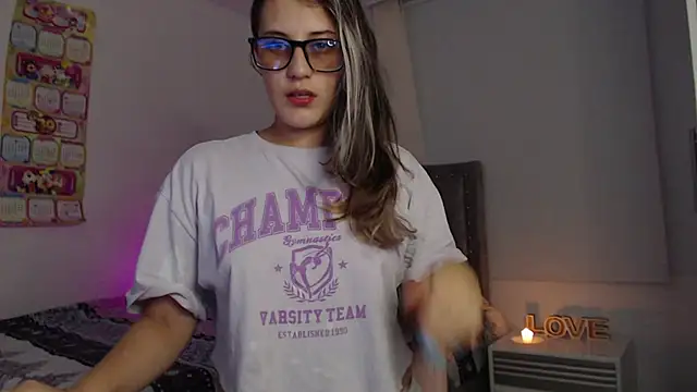 Giia paiige18 online show from 03.19.25