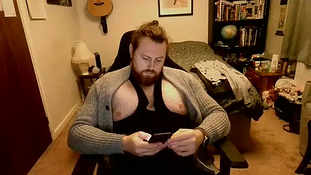 Hairy Guy30 online show from 09.12.25