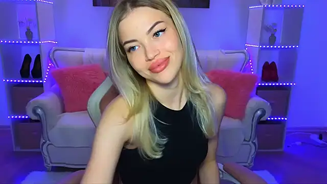 EmmyMills online show from 10.23.25