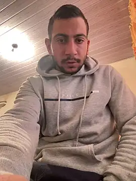 Snapshot of emea4 chatting on 04.10.26 emea4 online show from 04.10.26