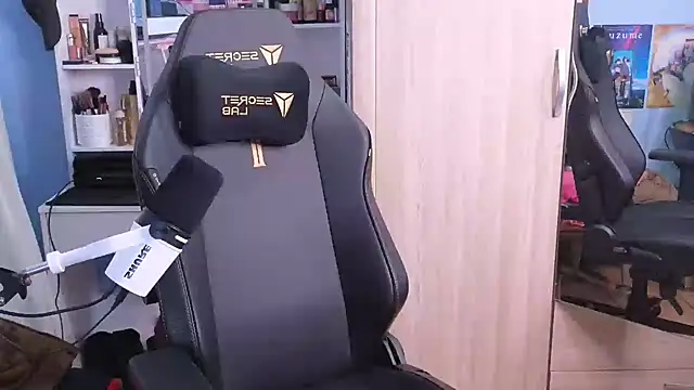 MemiKouki online show from 01.14.25