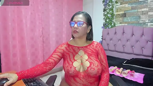 elizabeth mature23 online show from 12.24.24