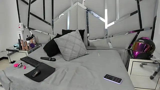 Catherinee69 x online show from 05.21.26