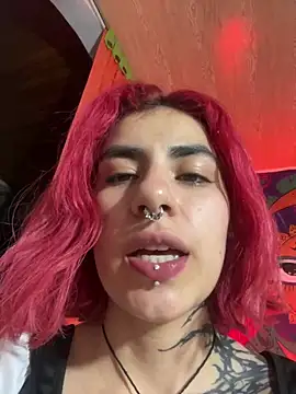 Snapshot of _Artemisa_X chatting on 02.04.25 Artemisa X online show from 02.04.25