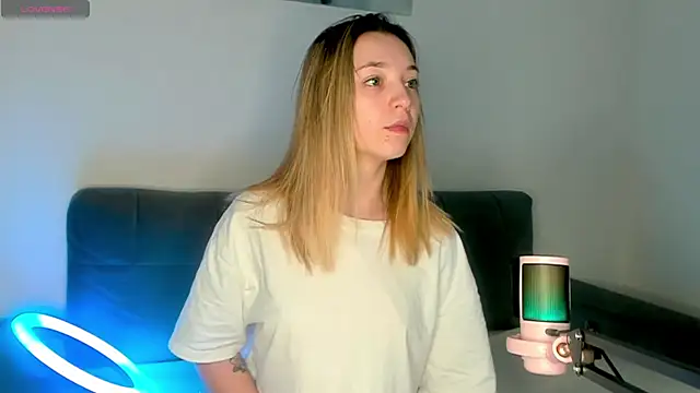 MiaThaine online show from 02.20.25