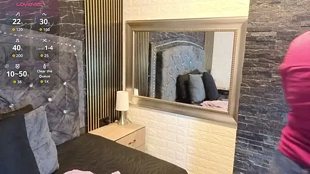 charlotte  G online show from 02.17.26