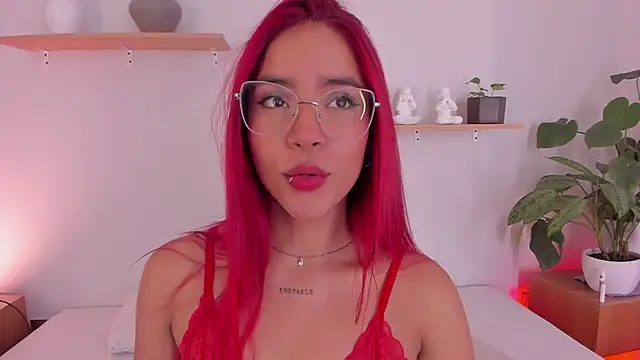 Scarlett Morgan  online show from 03.07.25