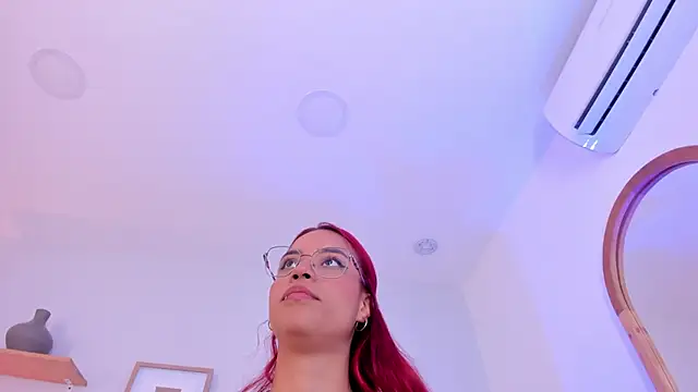 Scarlett Morgan  online show from 03.12.25