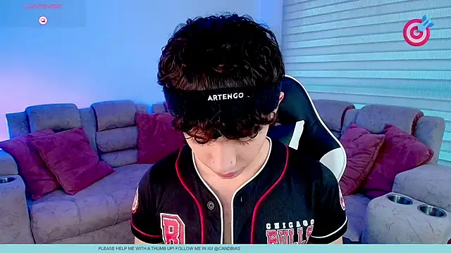 Niico Cruz online show from 01.12.26