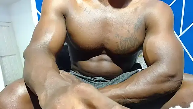 Snapshot of alexander_megan chatting on 02.13.26 alexander megan online show from 02.13.26