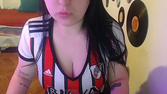 Snapshot of lady_rolinga chatting on 09.26.25 lady rolinga online show from 09.26.25