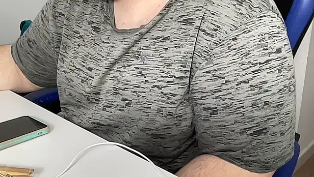 Snapshot of Rafa24324 chatting on 04.13.26 Rafa24324 online show from 04.13.26