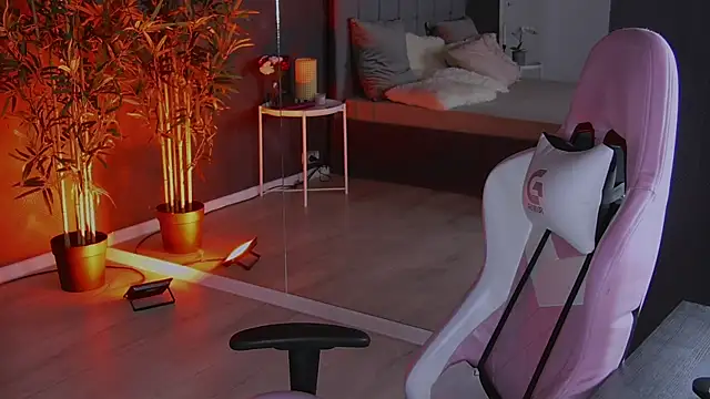 Snapshot of shayblonde chatting on 01.08.25 shayblonde online show from 01.08.25