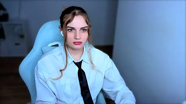 Snapshot of StellaLawless chatting on 02.02.26 StellaLawless online show from 02.02.26