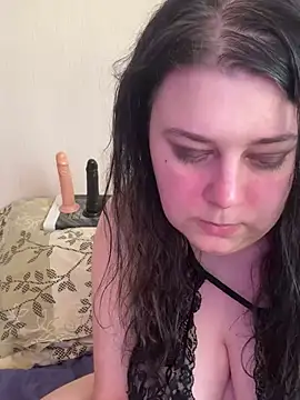 Snapshot of Vikkancs_X chatting on 02.19.25 Vikkancs X online show from 02.19.25