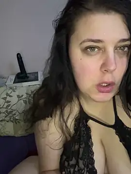 Snapshot of Vikkancs_X chatting on 02.22.25 Vikkancs X online show from 02.22.25