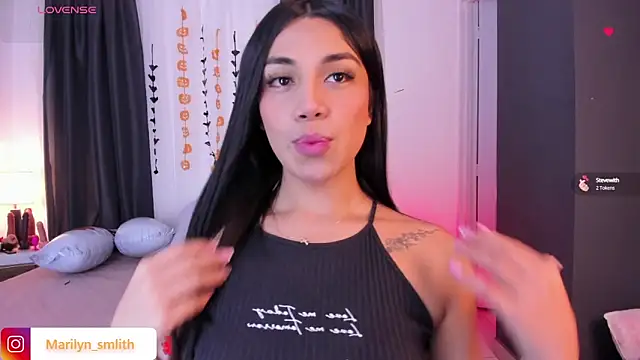 Snapshot of MarilynSmIith chatting on 10.18.25 MarilynSmIith online show from 10.18.25