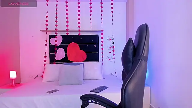 MarilynSmIith online show from 02.18.26