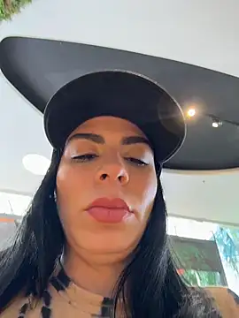 valecruz903 online show from 02.17.26