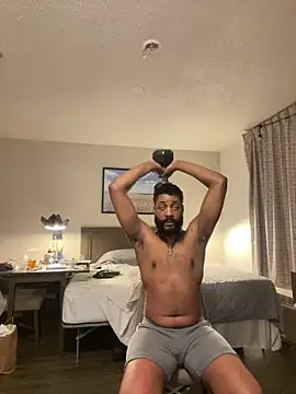 Snapshot of TheOnlyTwinTowers chatting on 02.14.26 TheOnlyTwinTowers online show from 02.14.26