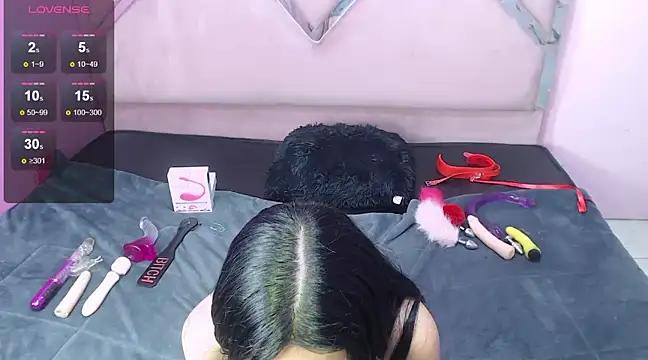 IsisRouse online show from 01.17.25