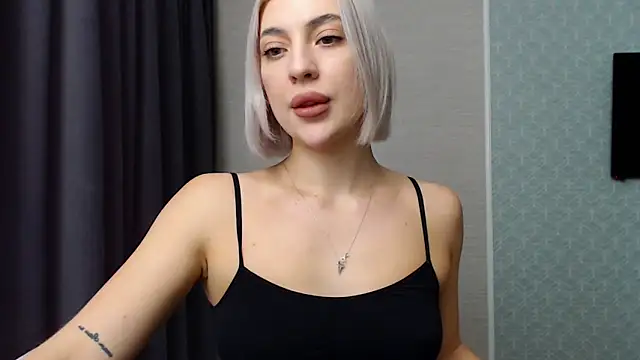 Snapshot of hot-sasha9 chatting on 12.20.24 hot-sasha9 online show from 12.20.24