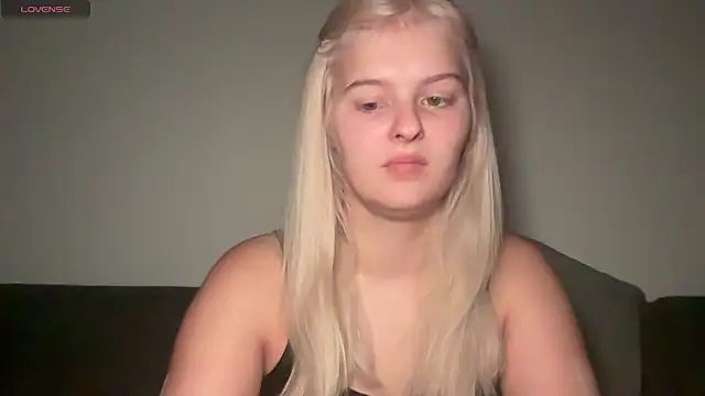 Allylove03 online show from 11.23.25