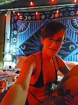 Snapshot of nephilaaranea chatting on 03.31.26 nephilaaranea online show from 03.31.26