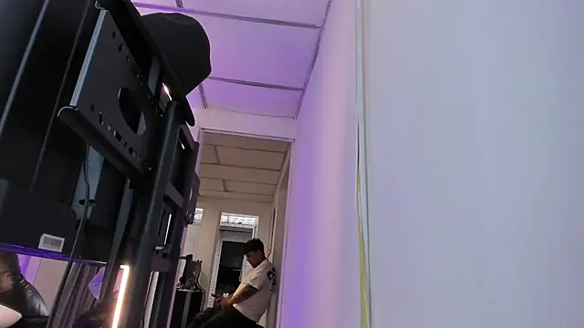 alessiaferry online show from 03.13.25