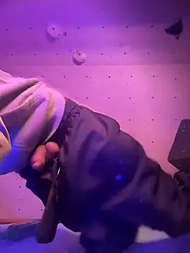 Snapshot of pervy_devil chatting on 01.17.25 pervy devil online show from 01.17.25