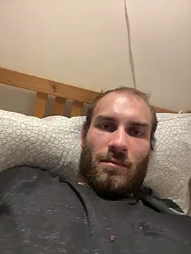 Snapshot of pervy_devil chatting on 09.10.25 pervy devil online show from 09.10.25