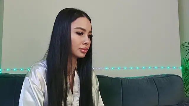 OnlyXandra online show from 02.25.25