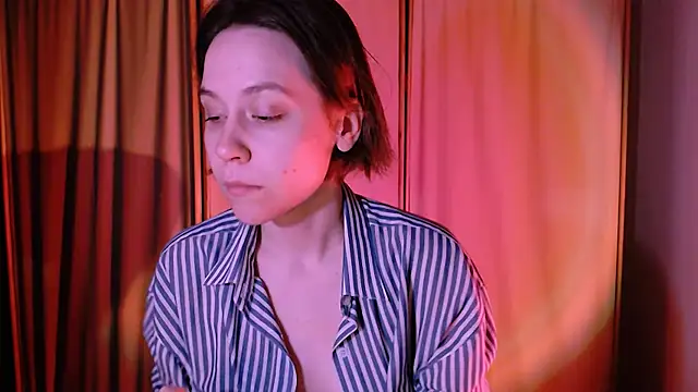 Snapshot of Malinax chatting on 02.09.25 Malinax online show from 02.09.25