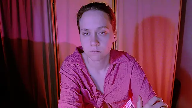 Snapshot of Malinax chatting on 09.12.25 Malinax online show from 09.12.25