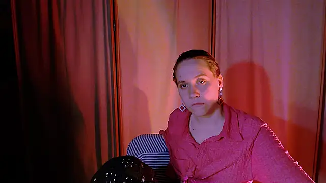 Snapshot of Malinax chatting on 09.14.25 Malinax online show from 09.14.25