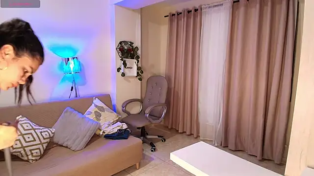 Snapshot of amelyaDreams chatting on 01.15.25 amelyaDreams online show from 01.15.25