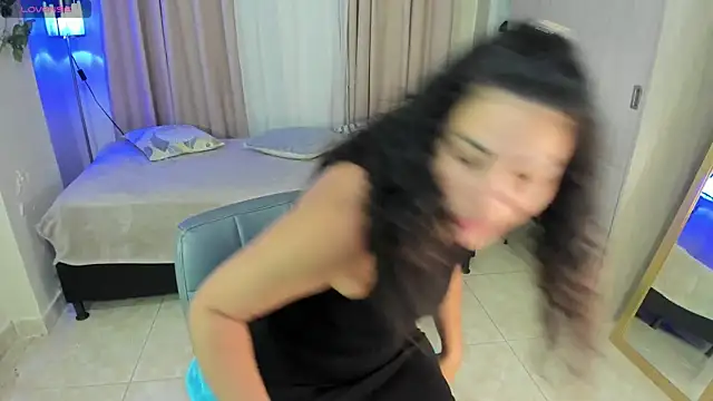 Snapshot of amelyaDreams chatting on 09.08.25 amelyaDreams online show from 09.08.25